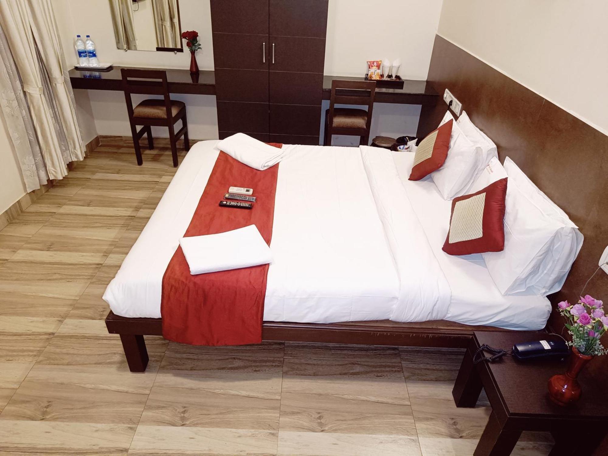 Hotel Marys Arcade Thanjavur Ngoại thất bức ảnh